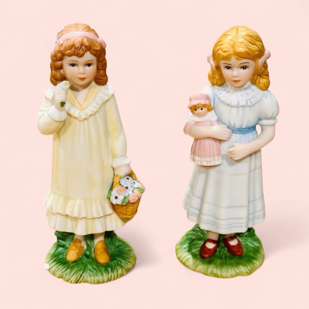 Special Friends Two Caucasian Girl Figurine Set 90s Vintage